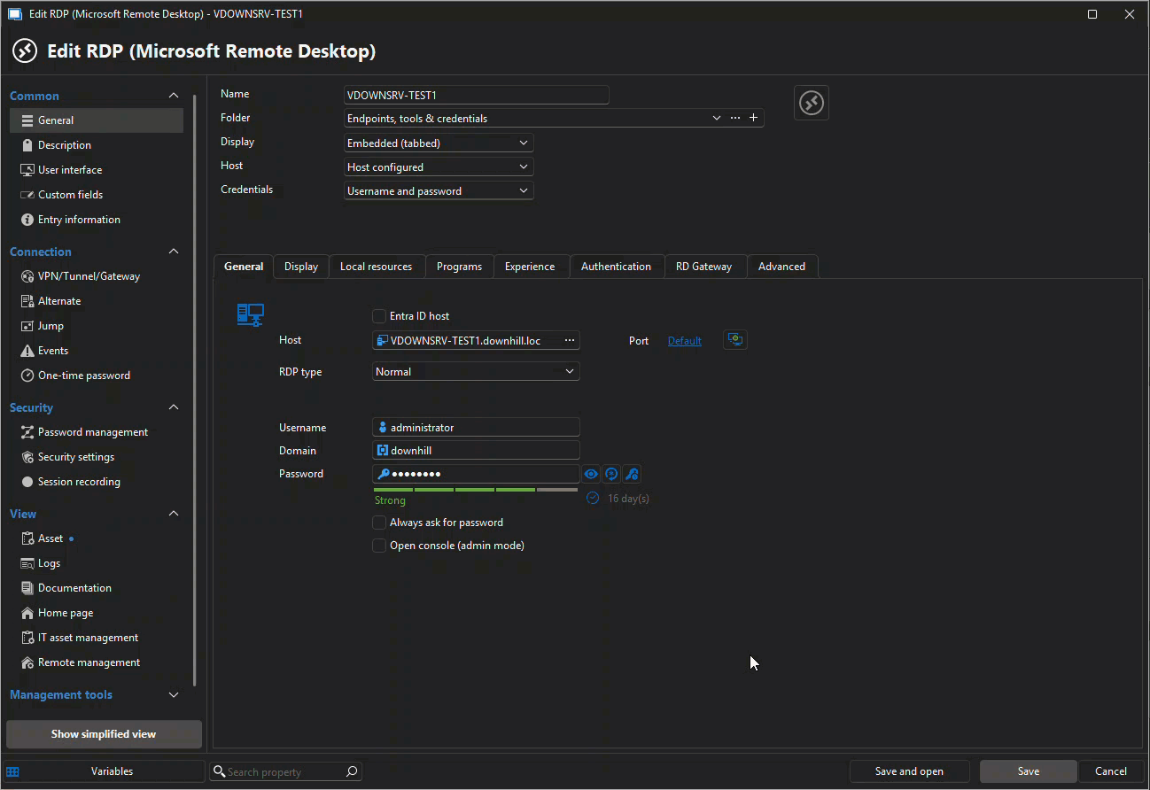 Remote Desktop Manager Free smart credential linking applying a stored credential to multiple session entries.